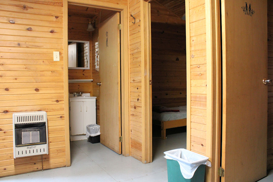 Ontario American Plan Lodge Dock Side East