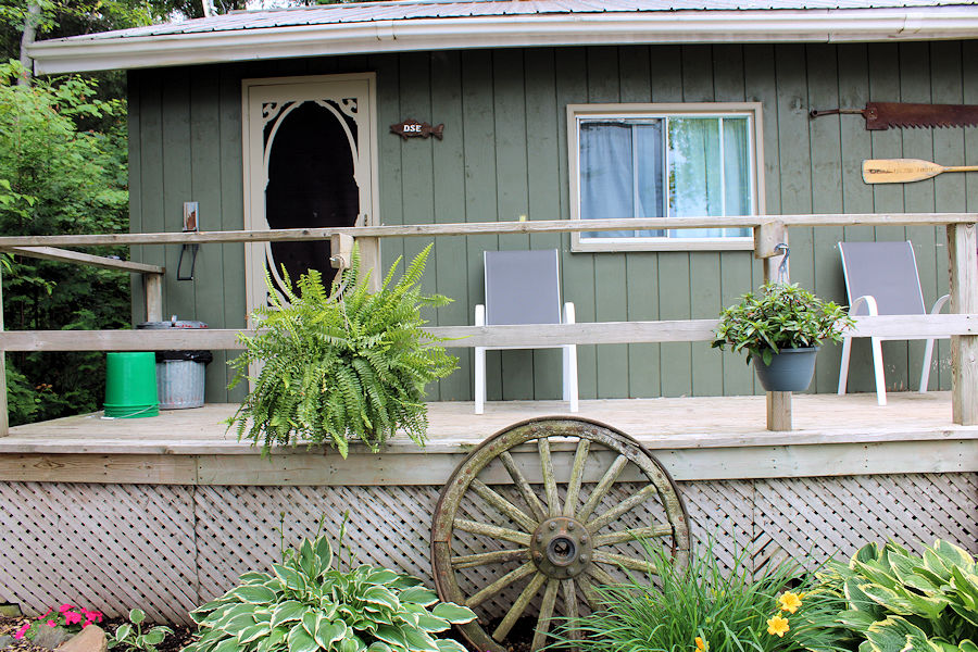 Ontario American Plan Lodge Dock Side East